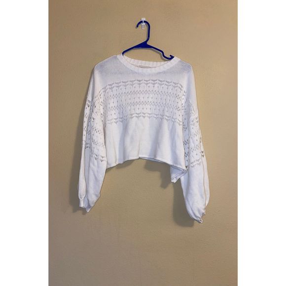 Urban Outfitters cropped white Sweater - Picture 1 of 4